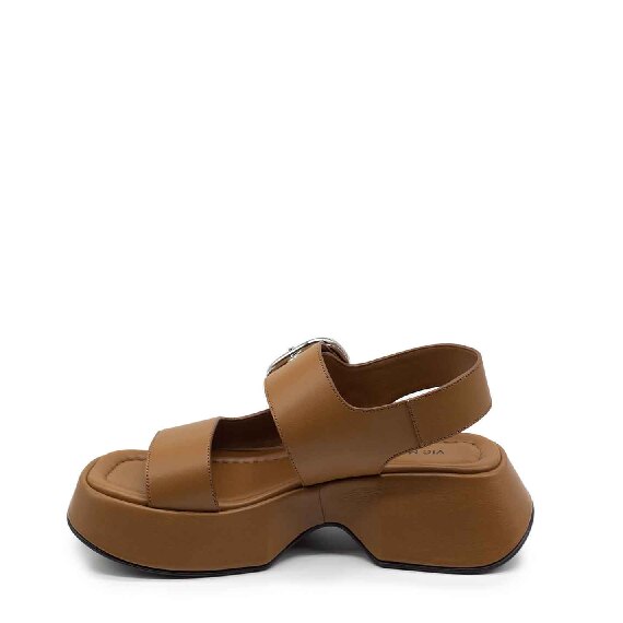 Mini Yoko band sandals in soft tobacco-brown nappa calfskin