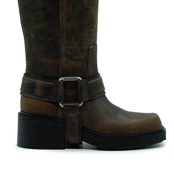 Fray Tan Gaucho Boots